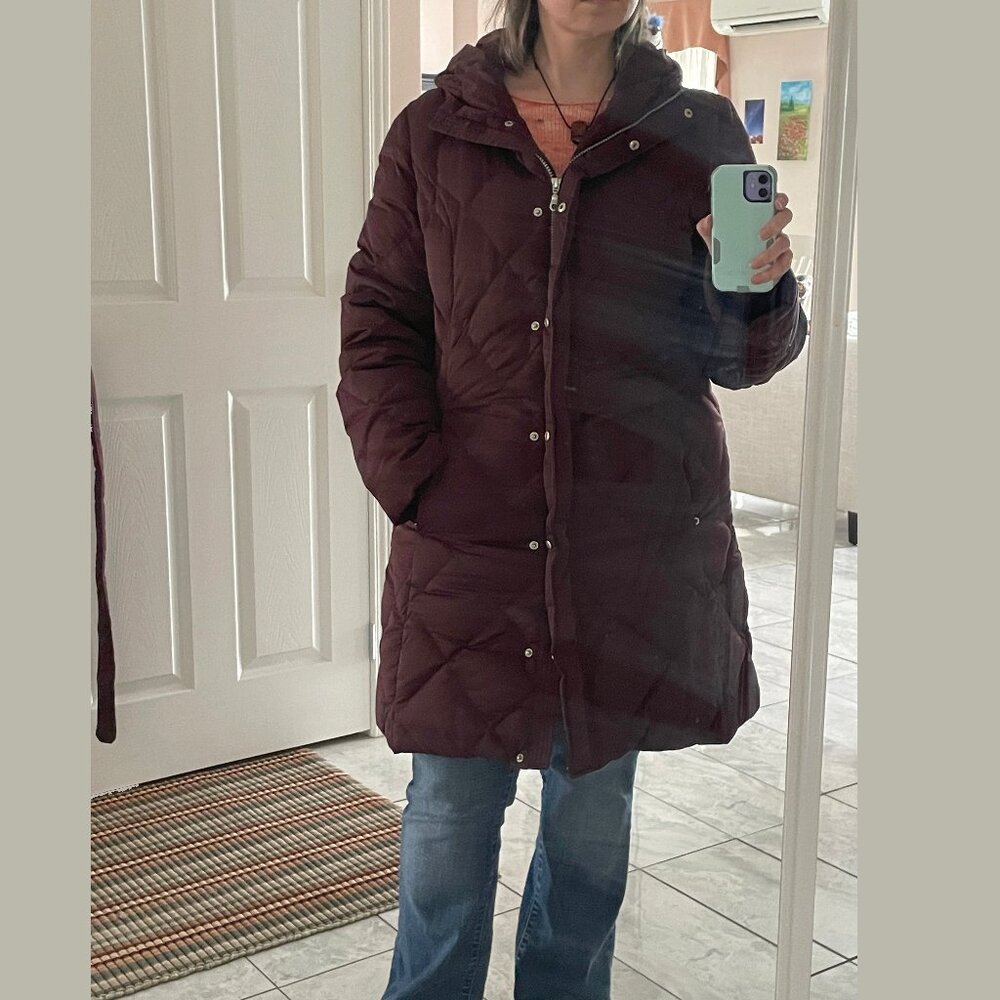 goose down parka coat knee length womens Lg plum wine lightweight 650 fill power